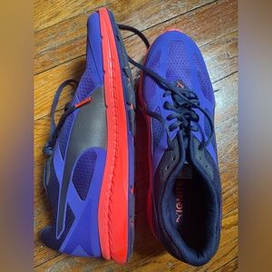Puma women’s size 9 ignite running sneaker worn once